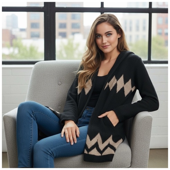 Project Women’s Open Front Cardigan With Hood. Navy, Off-White. XS - Picture 10 of 12